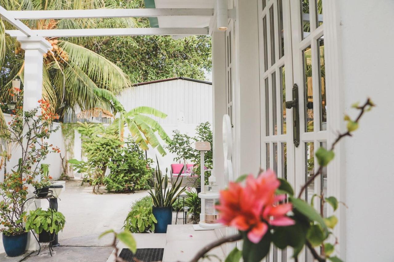 Fiyala Homestay Addu City Esterno foto